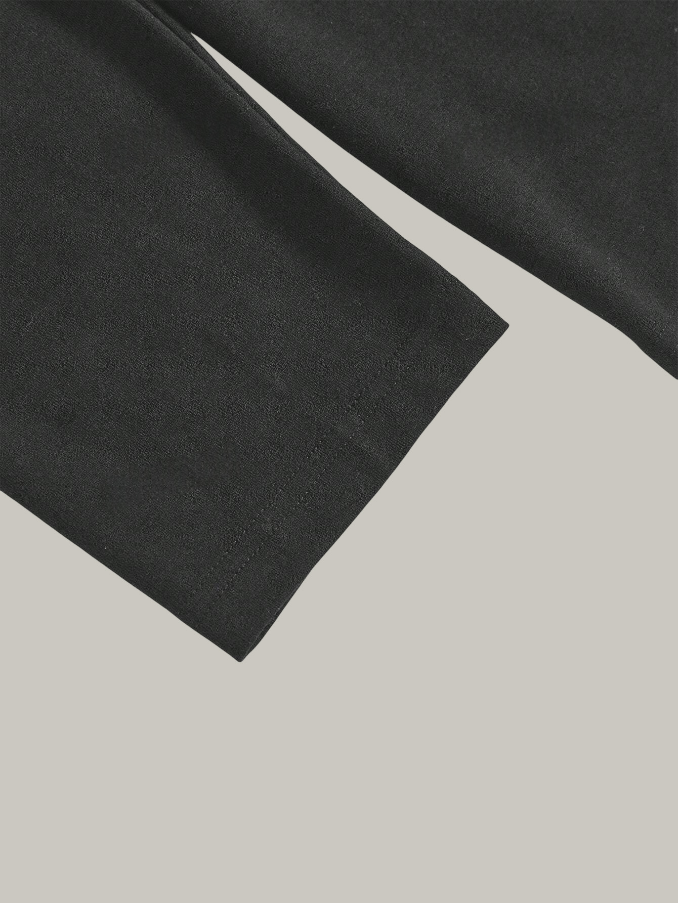 Slightly-sloped shoulder solid - Base Layer Top ulasan dan harga